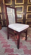 Кухонные стулья из массива